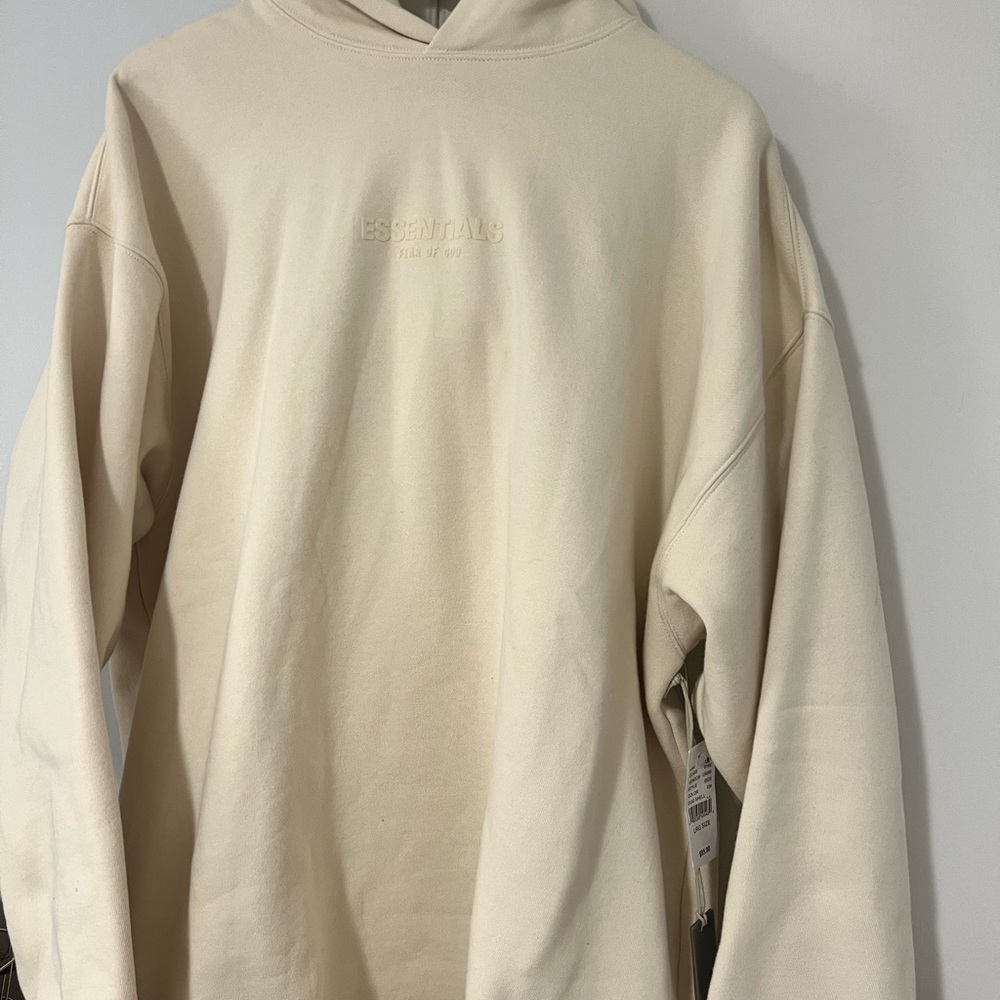 Essentials Beige - Fear of God Hoodie - Picture 2 of 4